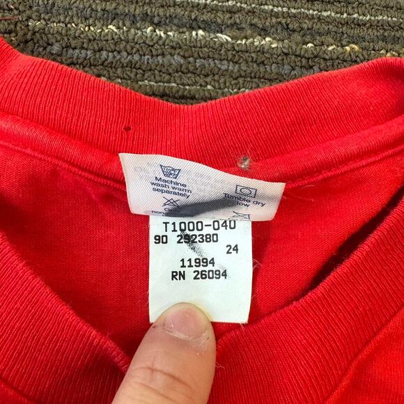 1997 University of Kentucky Wildcats basketball Midnight Madness tee basketball - Picture 4 of 4